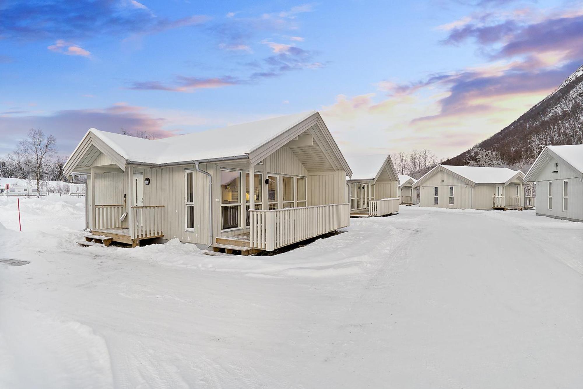 Tromso Lodge & Camping エクステリア 写真
